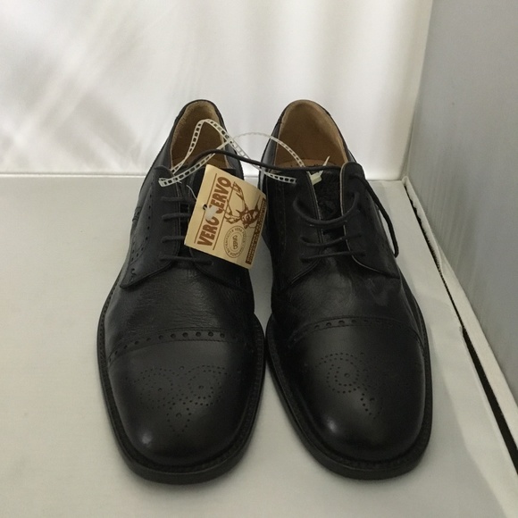 DRESS-UP SHOES FOR MEN. - Picture 1 of 8